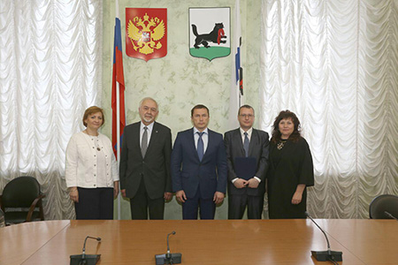 встреча с послом.jpg